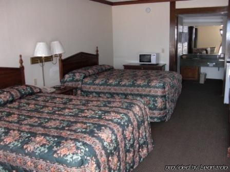 Stratford House Inn Эдмонд Экстерьер фото